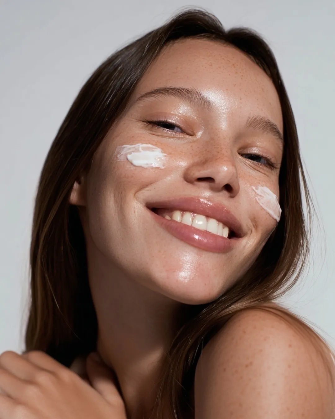Customer with soft, hydrated-looking skin after using Super Smart Skin